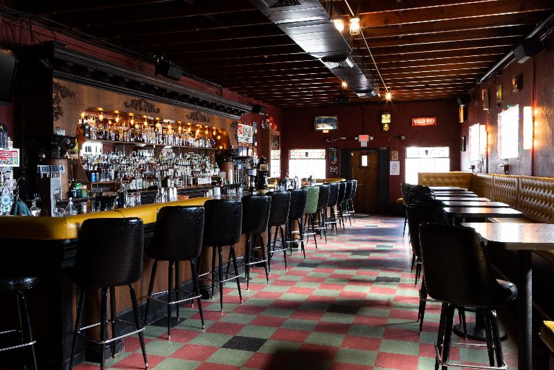 Nickel City-interior_NA50BB25-51-100-LIP